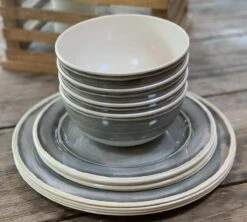 RJRQuality Camping Servies - 12 Delig – 100% Melamine Servies Set – Campingservies – Melamine Borden -Buiten Kampeer Aanbieding 1200x1078 3