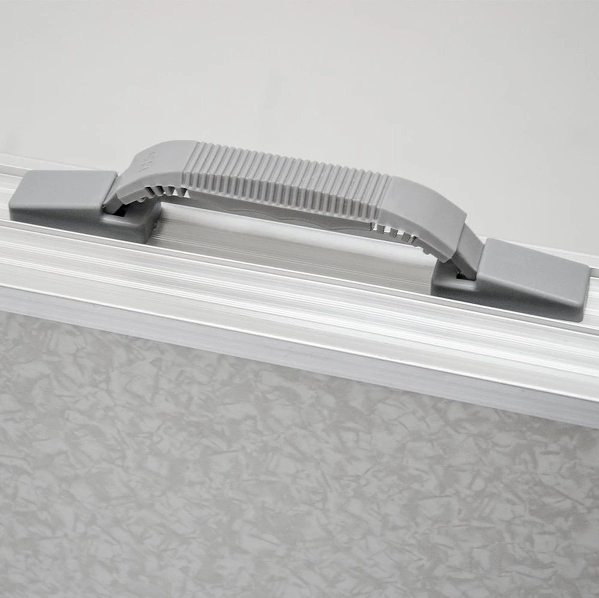 Inklapbare, In Hoogte Verstelbare Campingtafel 120x60x70cm Incl. 4 Inklapbare Krukken Campingtafel S 8 Inklapbare, In Hoogte Verstelbare Campingtafel 120x60x70cm Incl. 4 Inklapbare Krukken Campingtafel S - Afbeelding 8