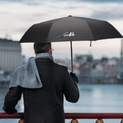 Sunflake Stormparaplu Opvouwbaar - Stormbestendig Tot 140km/u - Automatisch Uitklapbaar - Incl. Beschermhoes En Reisetui - Zwart -Buiten Kampeer Aanbieding 1200x1200 1179