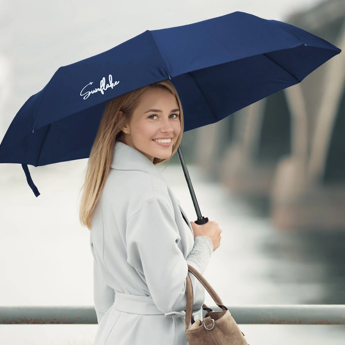 Sunflake Stormparaplu Opvouwbaar - Stormbestendig Tot 140km/u - Automatisch Uitklapbaar - Incl. Beschermhoes En Reisetui - Blauw 7 Sunflake Stormparaplu Opvouwbaar - Stormbestendig Tot 140km/u - Automatisch Uitklapbaar - Incl. Beschermhoes En Reisetui - Blauw - Afbeelding 7