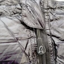 LOWLAND OUTDOOR® Ultra Compact Blanket - Donzen Slaapzak - Gewicht 495g - 210x80 Cm - Comfort Temperatuur +8°C 13 LOWLAND OUTDOOR® Ultra Compact Blanket - Donzen Slaapzak - Gewicht 495g - 210x80 Cm - Comfort Temperatuur +8°C -Buiten Kampeer Aanbieding 1200x1200 299