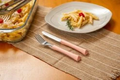 Di Solle Inova D - 6 Persoons Bestekset - Handige Opbergbak Met Raspdeksel - 26 Delig - Baby Pink -Buiten Kampeer Aanbieding 1200x800 198