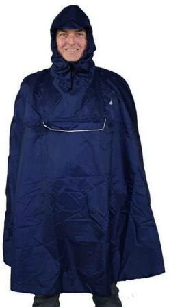 BJØRNSON Haps Regenponcho Fiets Dames & Heren - Fietsponcho - Donkerblauw 18 BJØRNSON Haps Regenponcho Fiets Dames & Heren - Fietsponcho - Donkerblauw -Buiten Kampeer Aanbieding 662x1200 1