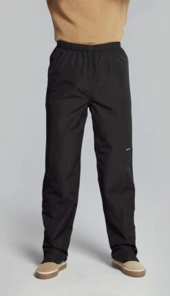 Basil Hoga Regenbroek Unisex - Zwart - Maat M -Buiten Kampeer Aanbieding 690x1200