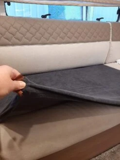 Bankhoes Voor Camper / Mobilhome / Caravan Carré Stretch Badstofhoes Per Stuk Kleur Antraciet Universeel Model -Buiten Kampeer Aanbieding 900x1200 7